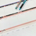 دفتر برنامه ریزی رومیزی هفتگی گل مشکی 2